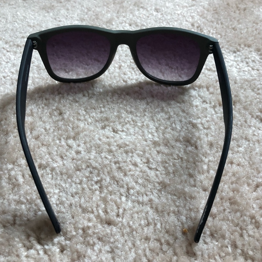 🕶 Sunglasses Bundle 😎😎 - Picture 7 of 7